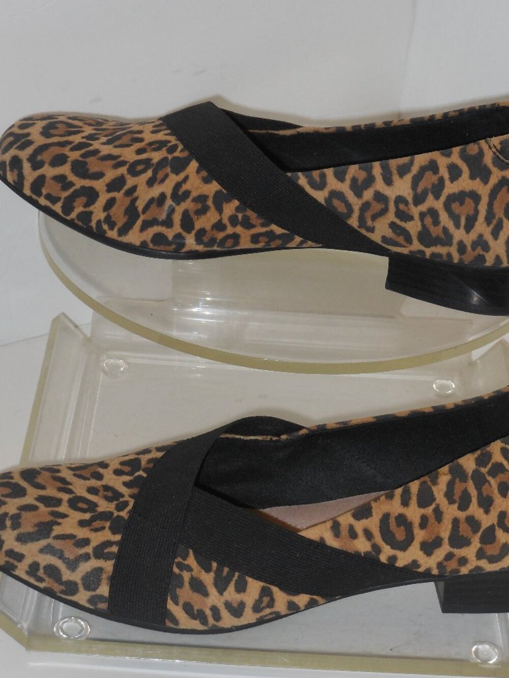 COLLECTIONS BY CLARK TIGER LEOPARD PRINT FAUX SUEDE LOAFERS SIZE 11 MEDIUM